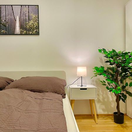 Апартаменти 80 M2 - Terrace - Free Parking Відень Екстер'єр фото