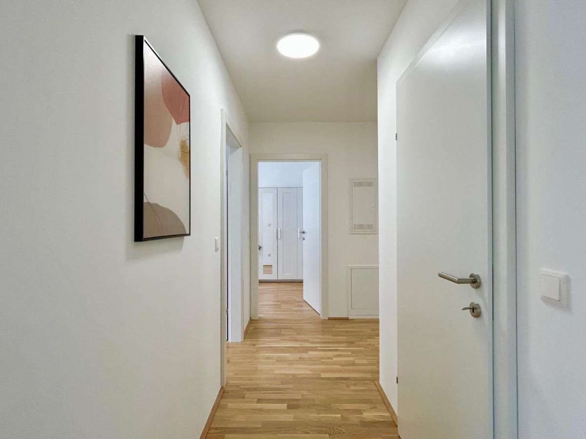 Апартаменти 80 M2 - Terrace - Free Parking Відень Екстер'єр фото